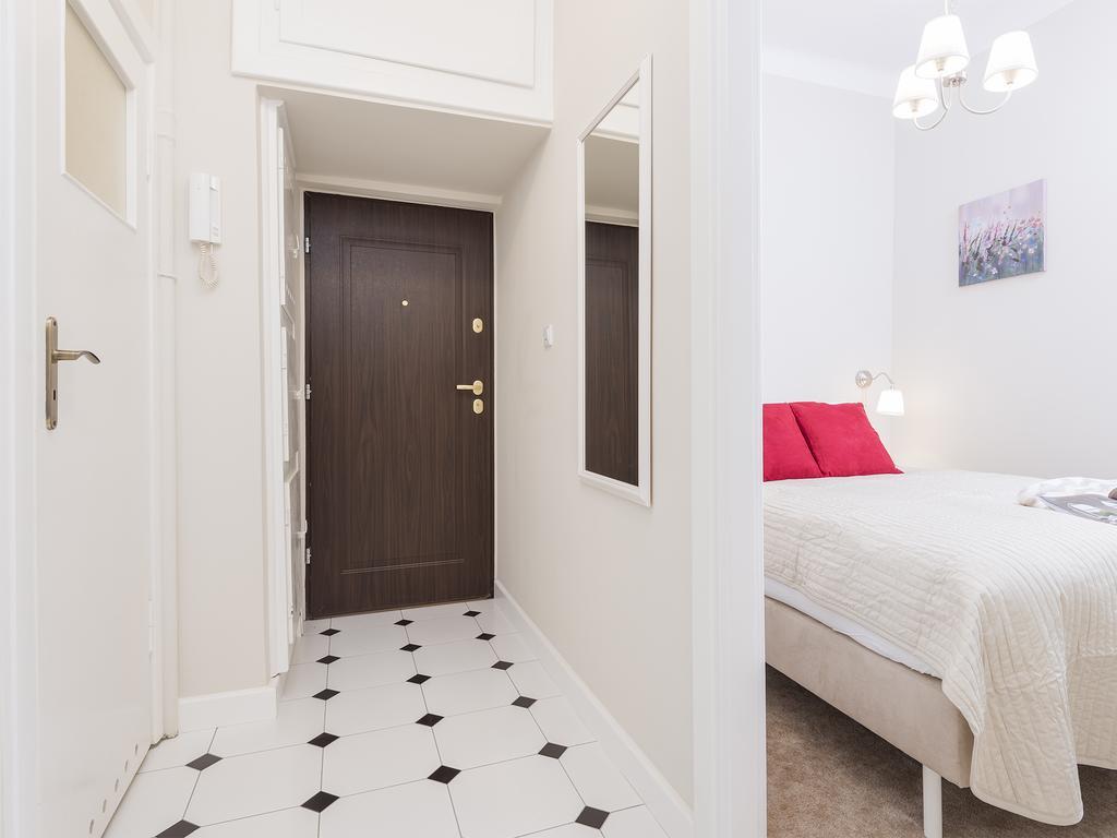 Delightful New Town Square Apartment Warszawa Eksteriør bilde